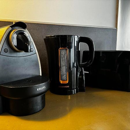 La Villa De Lea - Wifi - 5 Personnes - Intramuros Avinyon Dış mekan fotoğraf