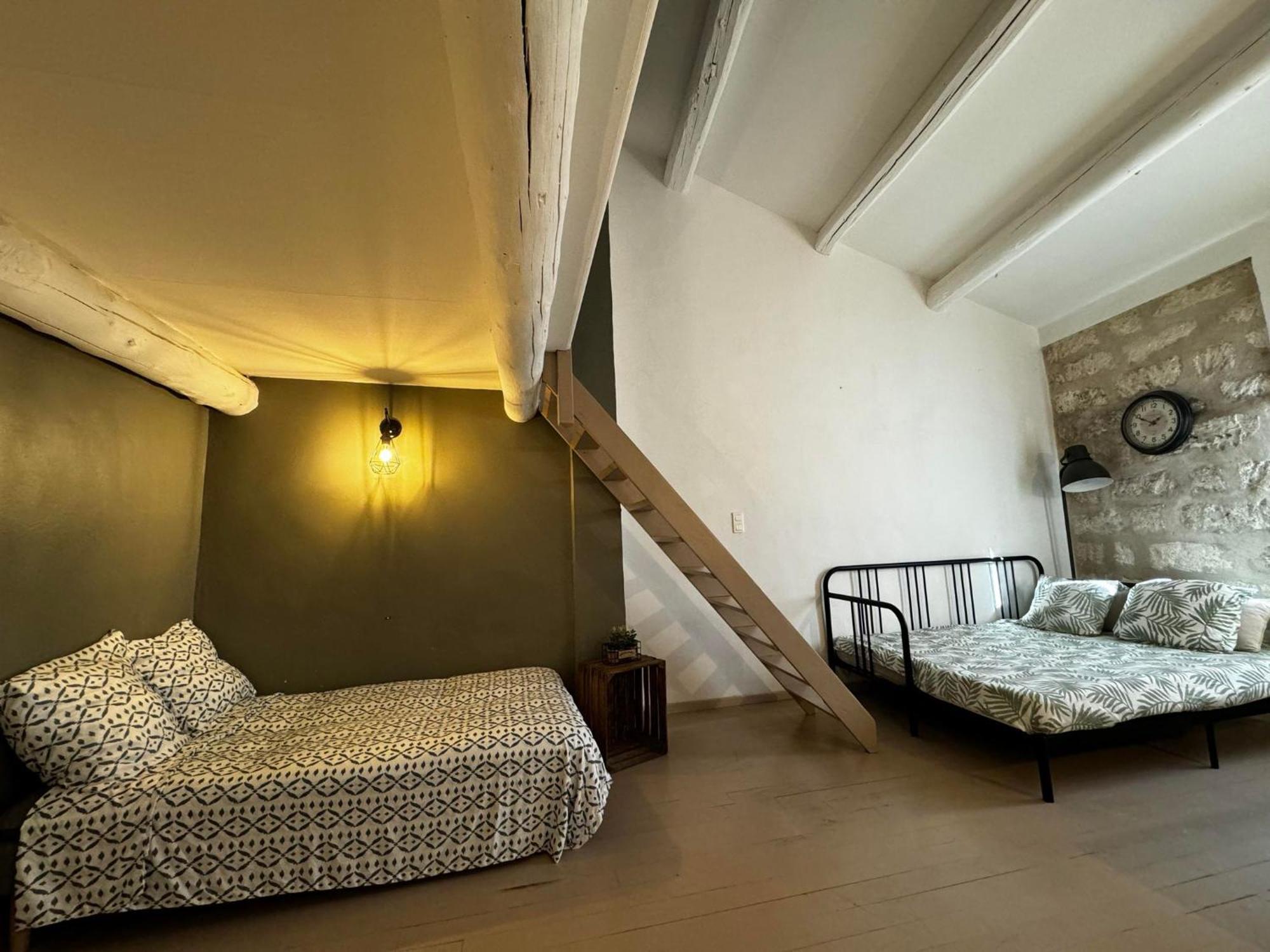 La Villa De Lea - Wifi - 5 Personnes - Intramuros Avinyon Dış mekan fotoğraf